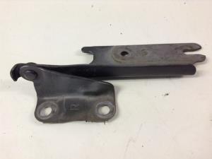 Mazda Astina BA11P2 08/95-09/96 R Bonnet Hinge 