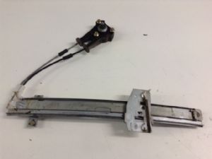 Mazda B2200 B2200 08/87-04/93 RF Door Manual Regulator